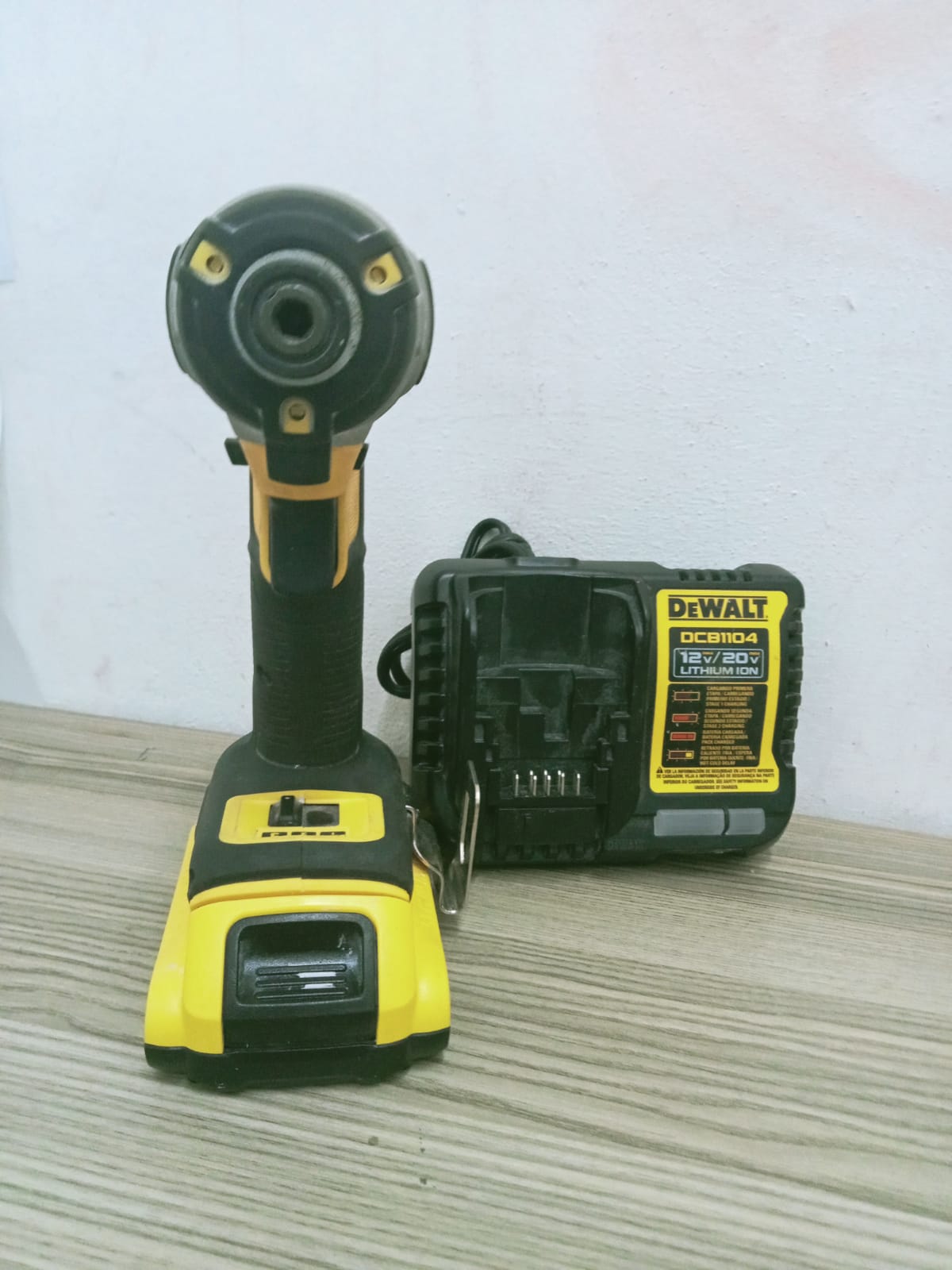DeWalt DCF887 – Llave de Impacto 18V XR Brushless ⚡