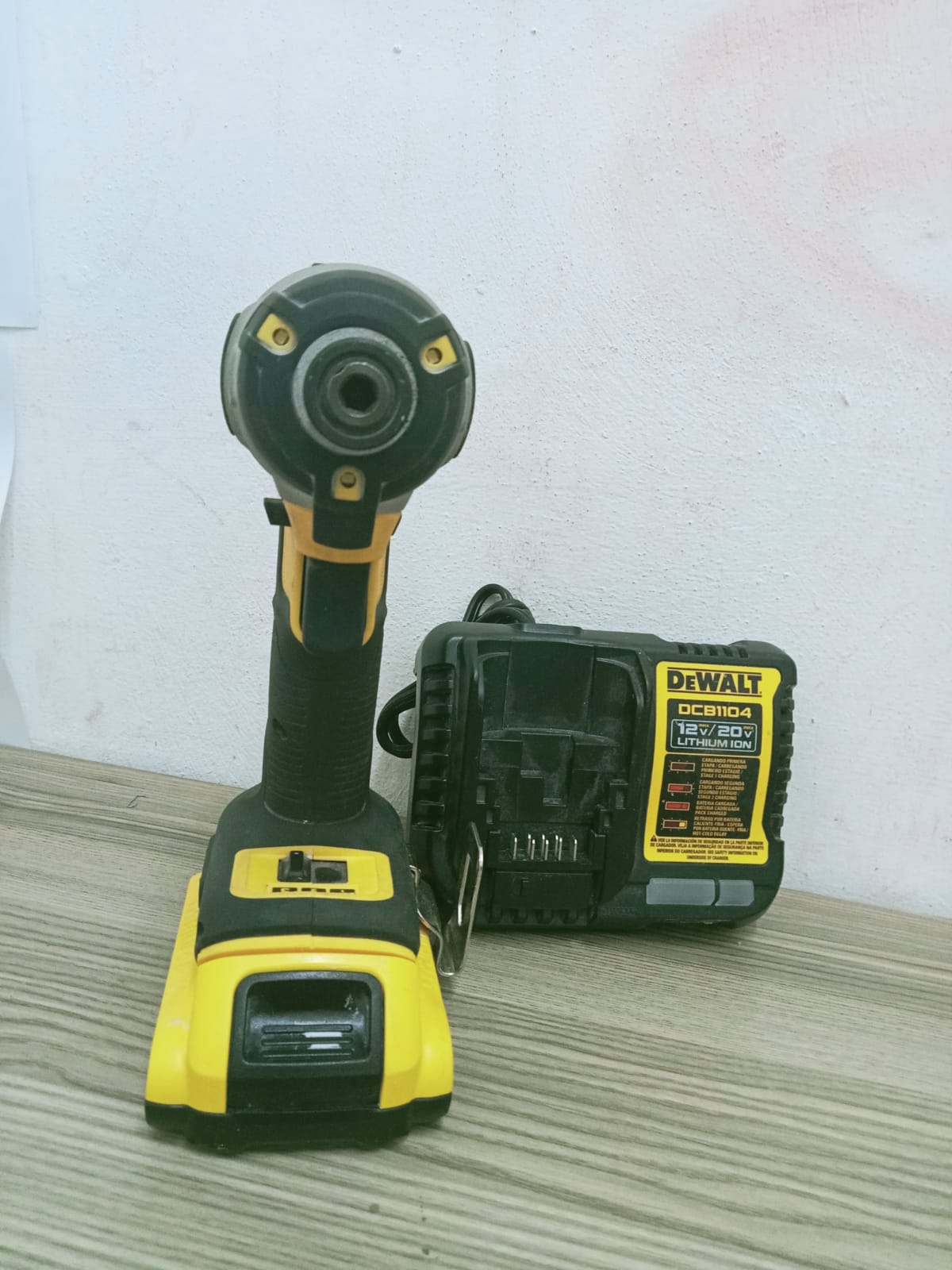 DeWalt DCF887 – Llave de Impacto 18V XR Brushless ⚡