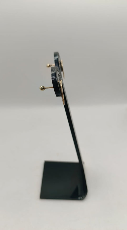 Aretes letra "c" ORO 8k peso 1.7gr, usado