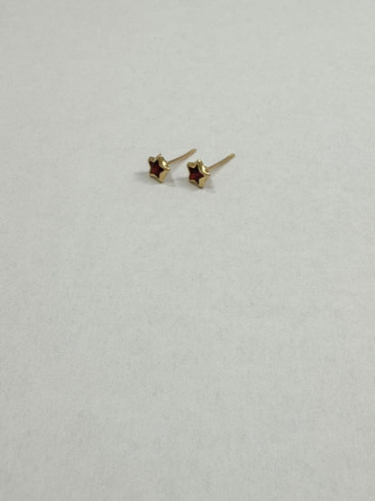 PAR DE BROQUELES DISEÑO ESTRELLA EN ORO DE 10 K