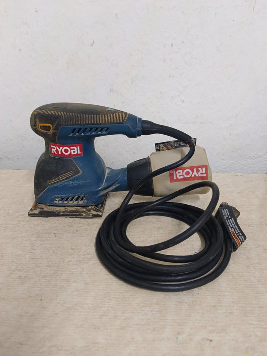 Lijadora de acabado RYOBI s652d, usado