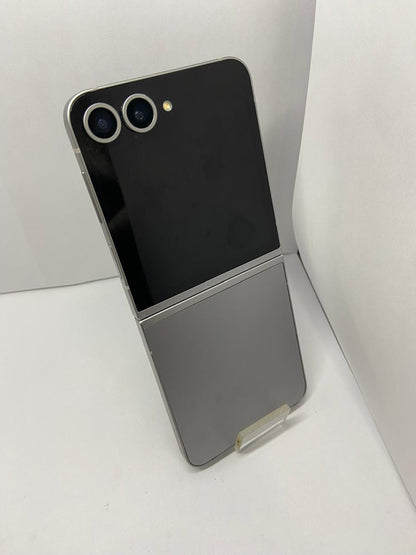 📱 Samsung Galaxy Z Flip 6 – USADO 512GB 12 RAM