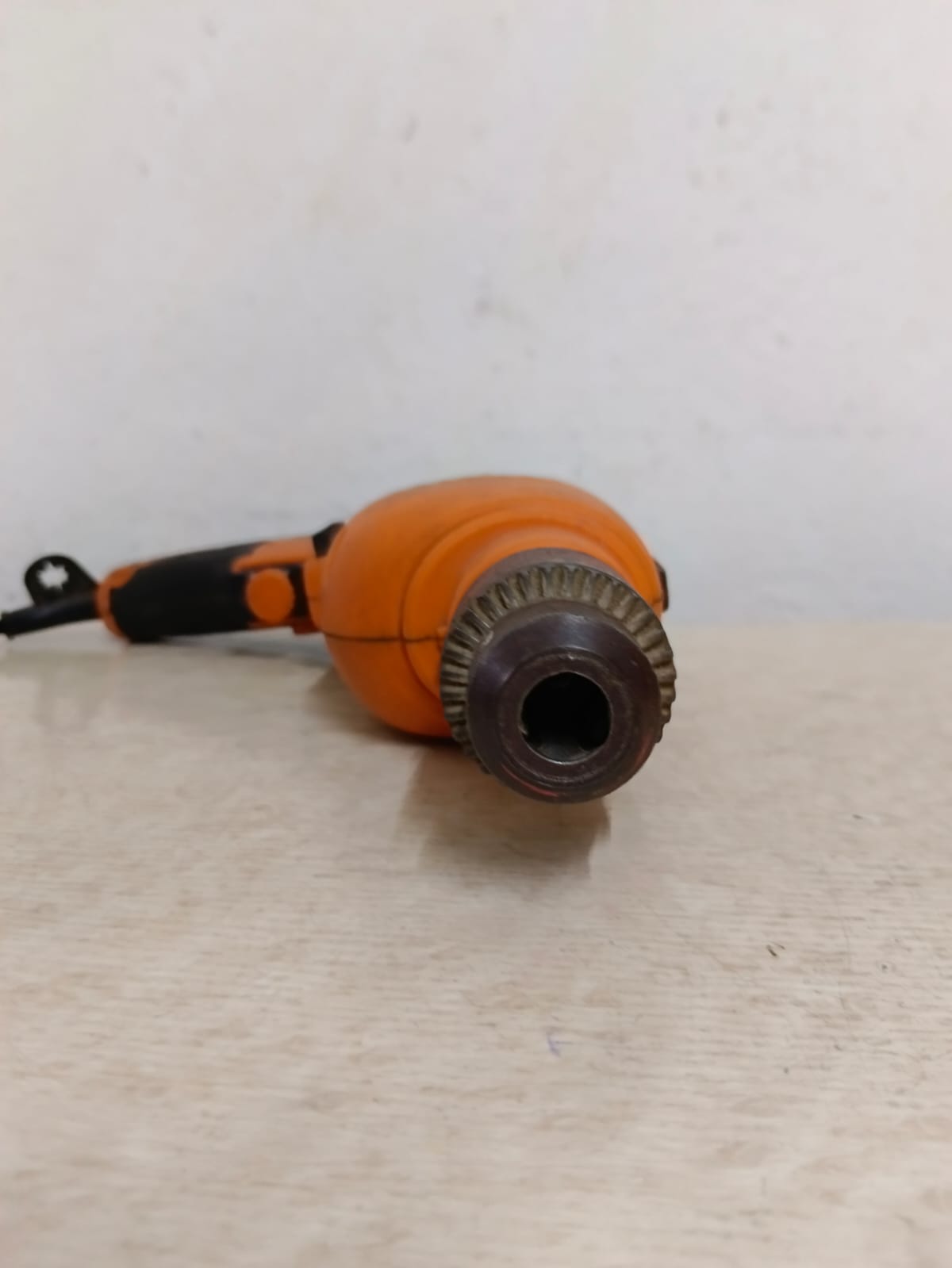 taladro TRUPER esma 7-4, usado