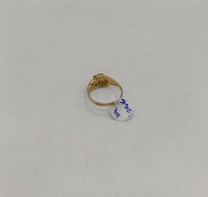 Anillo diseño de flor ORO 10k peso 2.4gr, usado