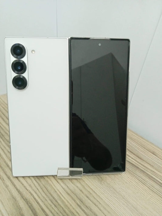 📱 Samsung Galaxy Z Fold 6-usado