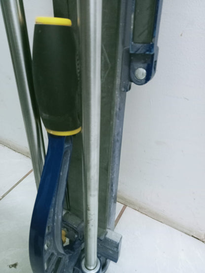 CORTADORA DE LOSETA QEP-USADA