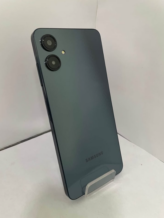 Samsung Galaxy A06 - 64 GB / 4 GB RAM - Usado