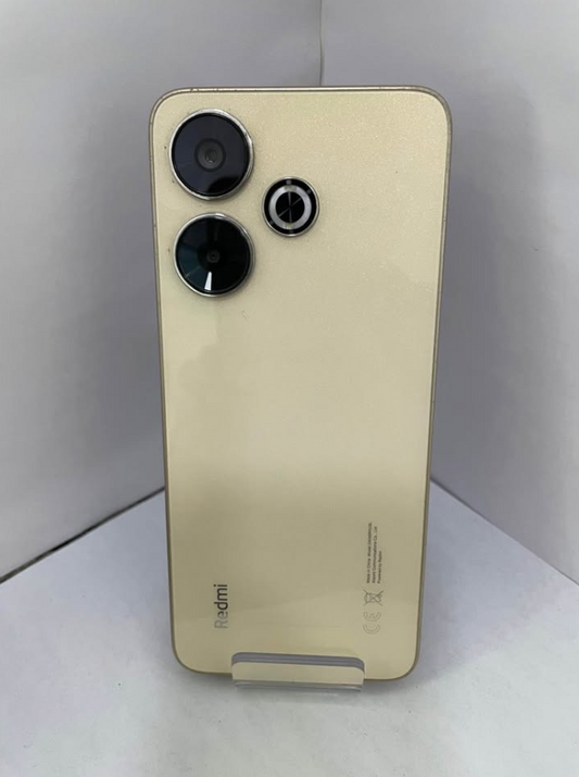 Celular Redmi 13 256 GB 8 GB RAM – Usado