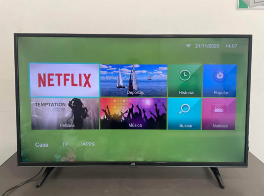 Pantalla Smart TV JVC de 40" pulgadas- Usada