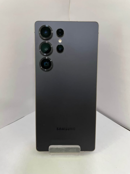 Samsung S25 Ultra 512GB / 12RAM – Usado