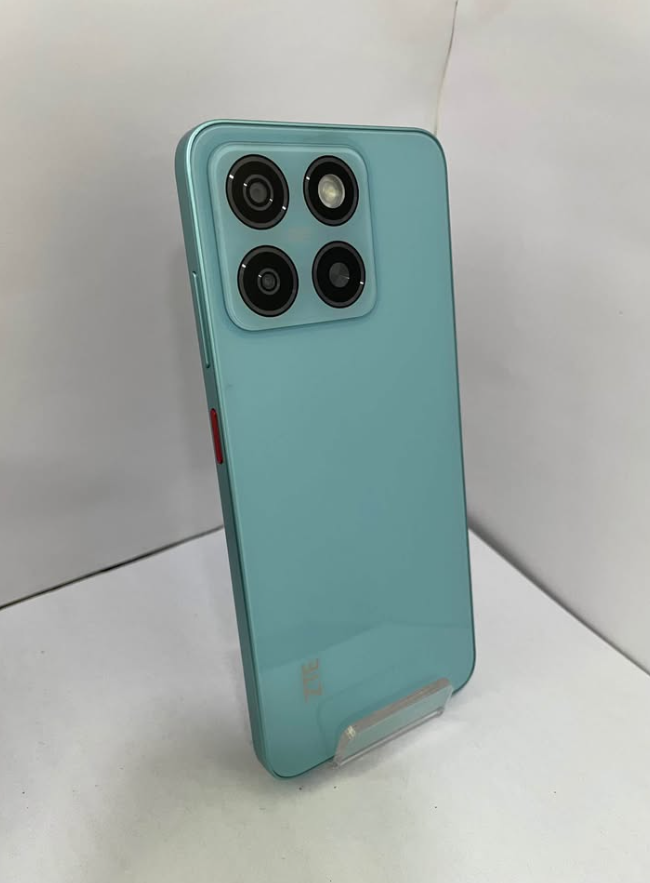 ZTE Blade A55 – 128 GB / 4 GB RAM- Usado