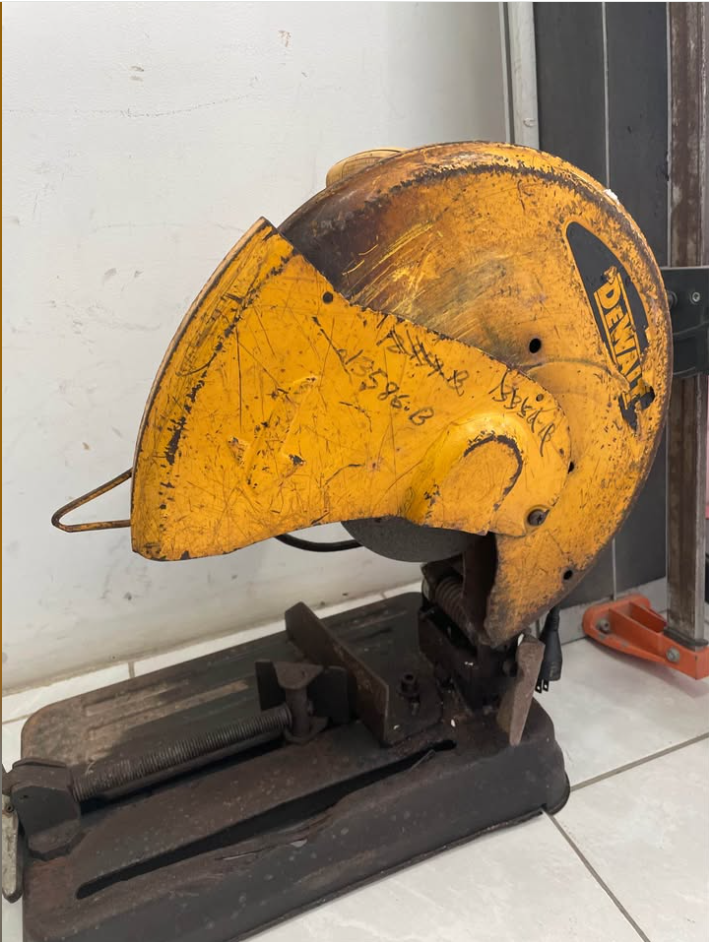 Cortadora de Metal DeWalt