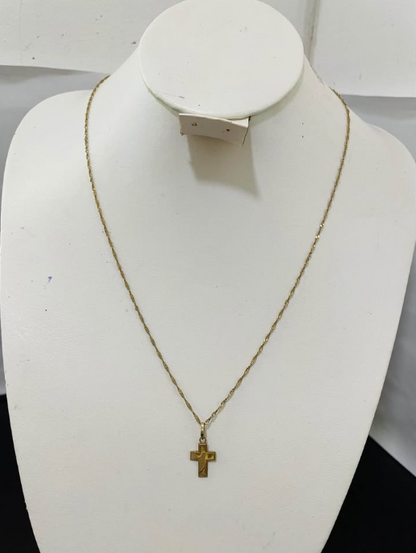 Cadena con Dije de Cruz 10K | 1.5 Gramos | 52 cm Largo