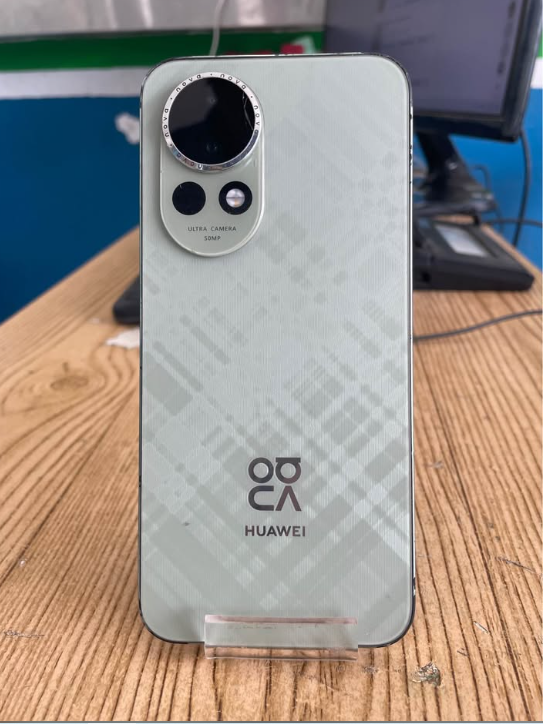 Huawei nova 13 256 Gb 12 ram liberado