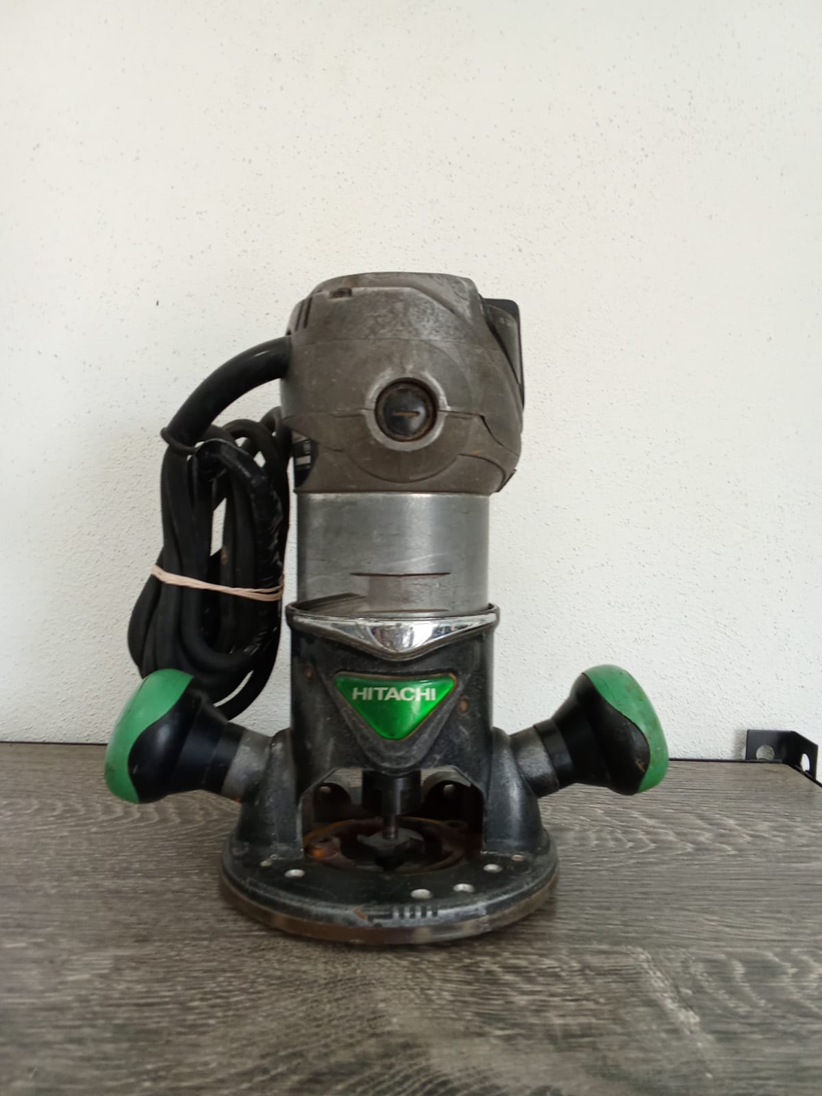 Router HITACHI-usado – Tienda Del Centro