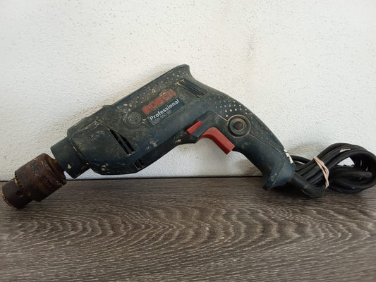 Taladro percutor Bosch-usado