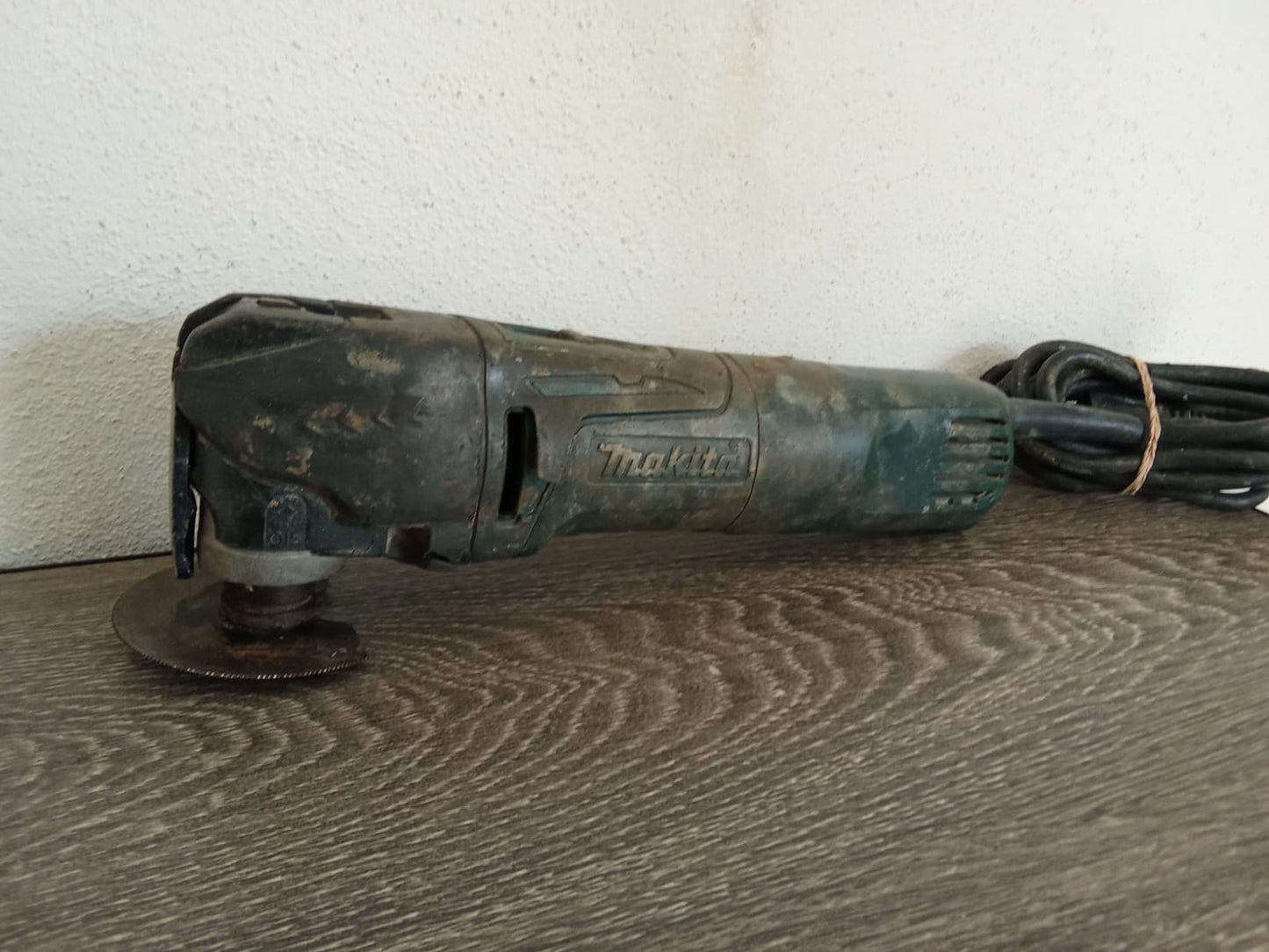 Herramienta oscilante Makita-usado