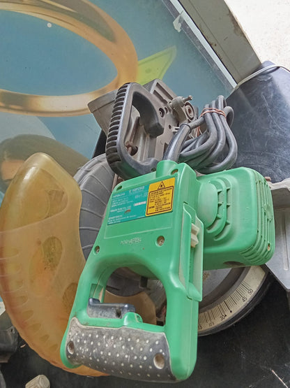 Sierra de inglete HITACHI-usada