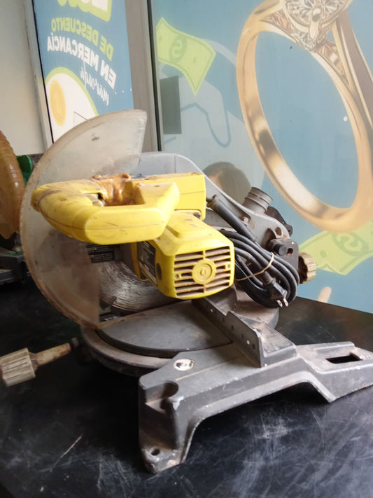 Sierra de inglete RYOBI-usada