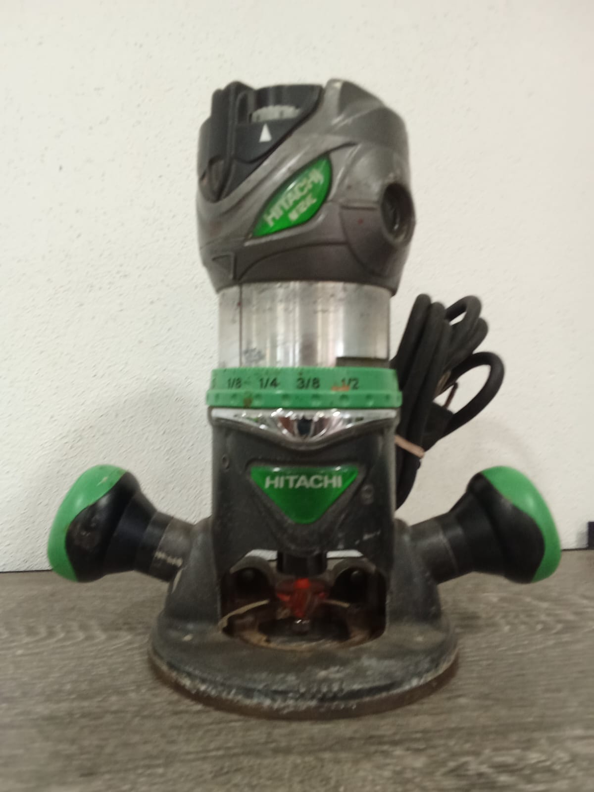 Router HITACHI – Tienda Del Centro