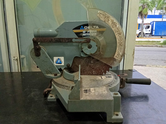 Sierra de inglete DELTA-usada