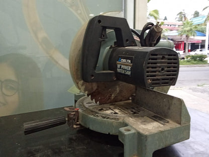 Sierra de inglete DELTA-usada