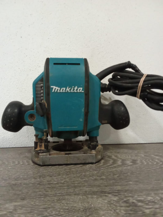 Router Makita-usado