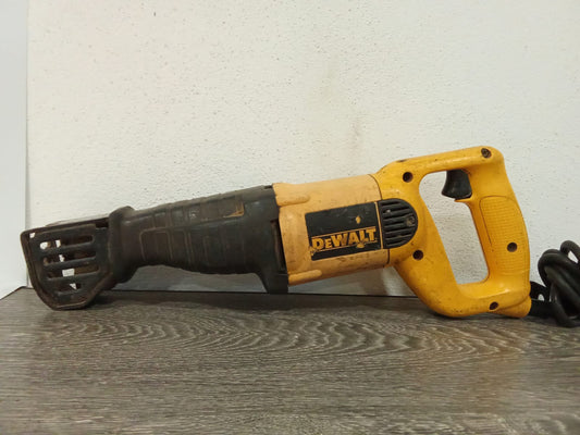 Sierra soso DeWALT-usada