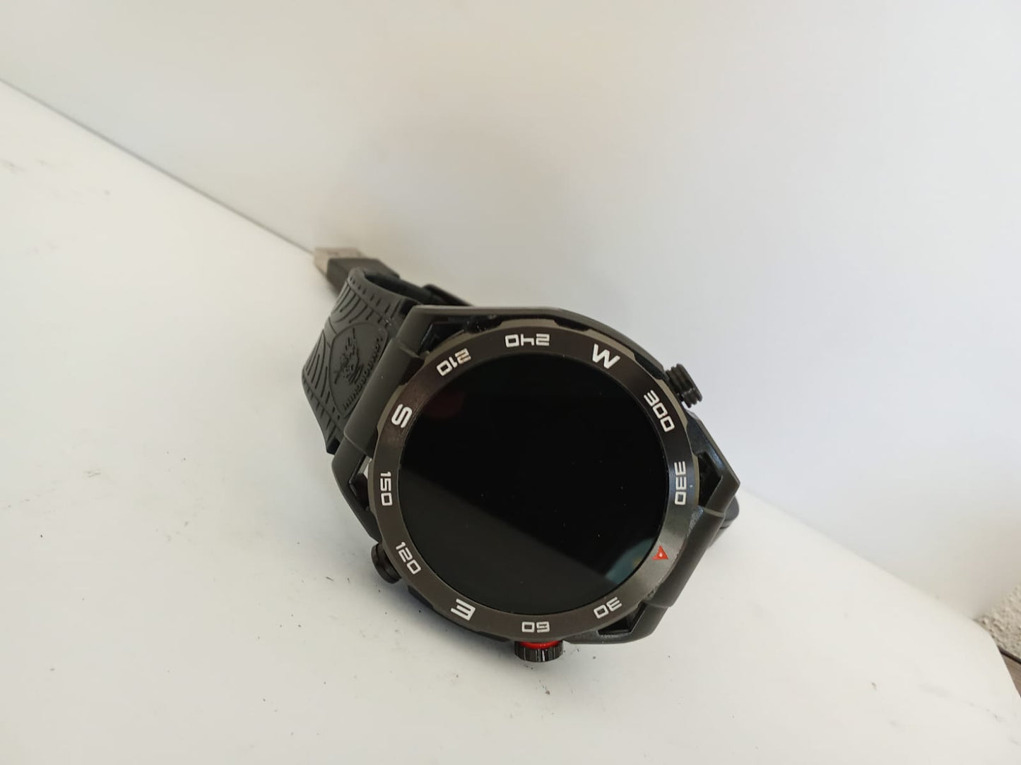 Reloj Lamborghini smart-usado