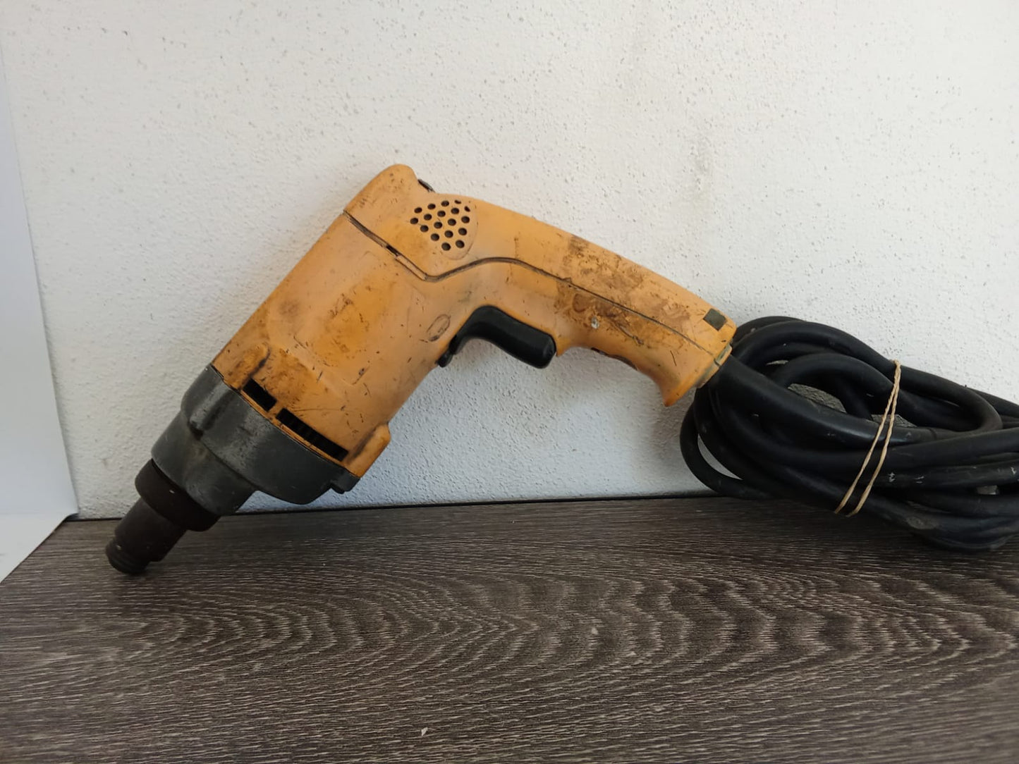 Atornillador Alambrico DeWALT-usado