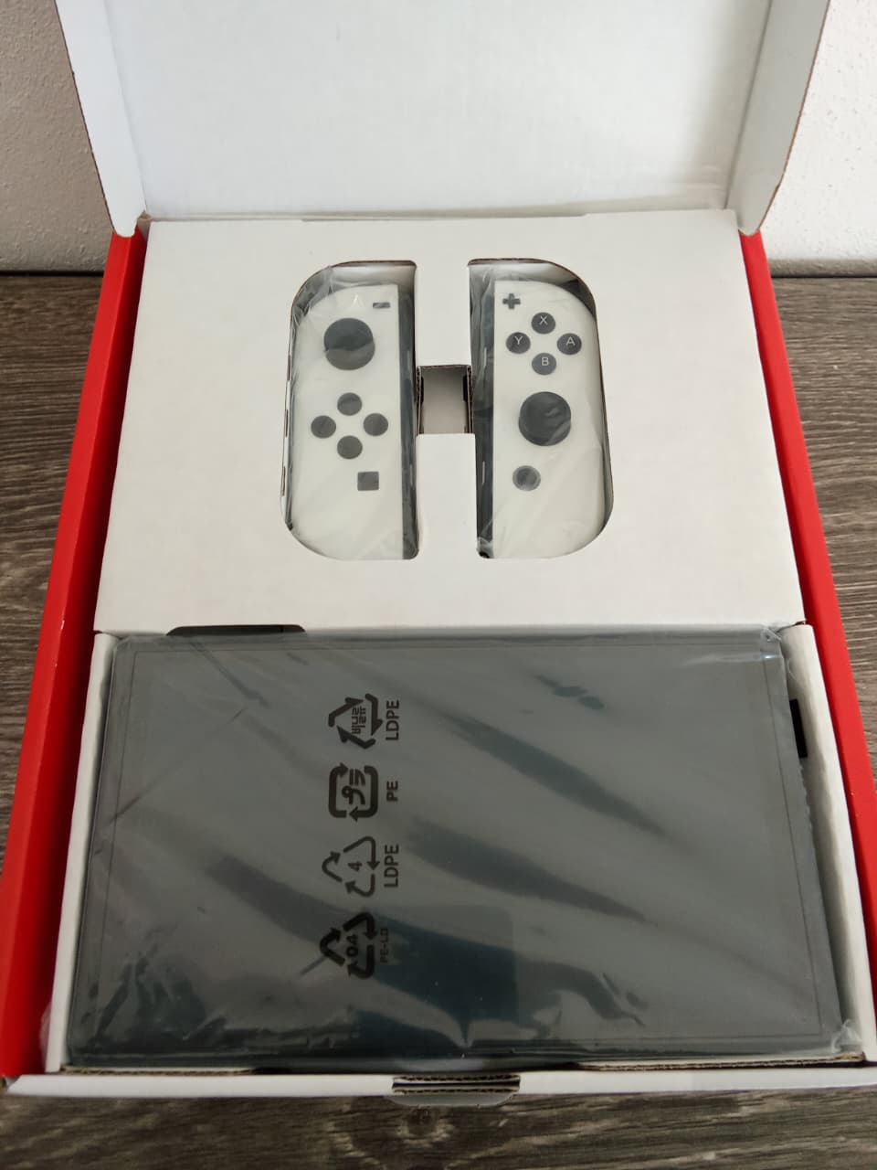 NINTENDO SWITCH OLED-usado
