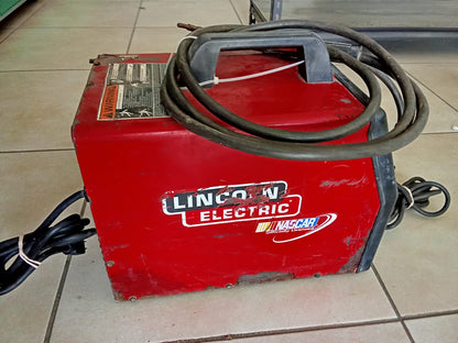 Soldadora de microalambre Lincoln-usada