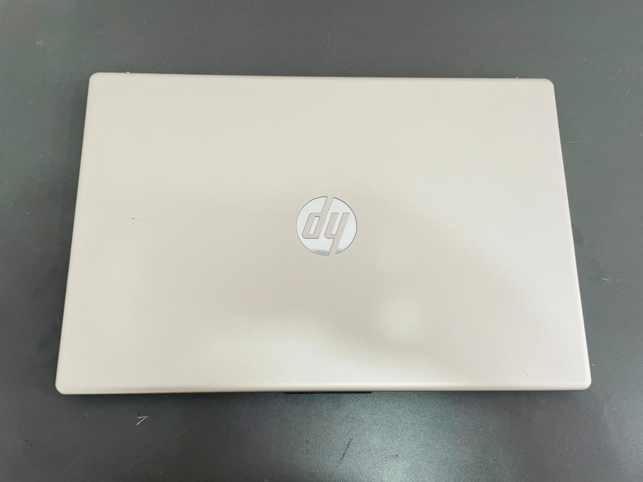 Laptop HP – SSD 23 GB / 8 GB RAM