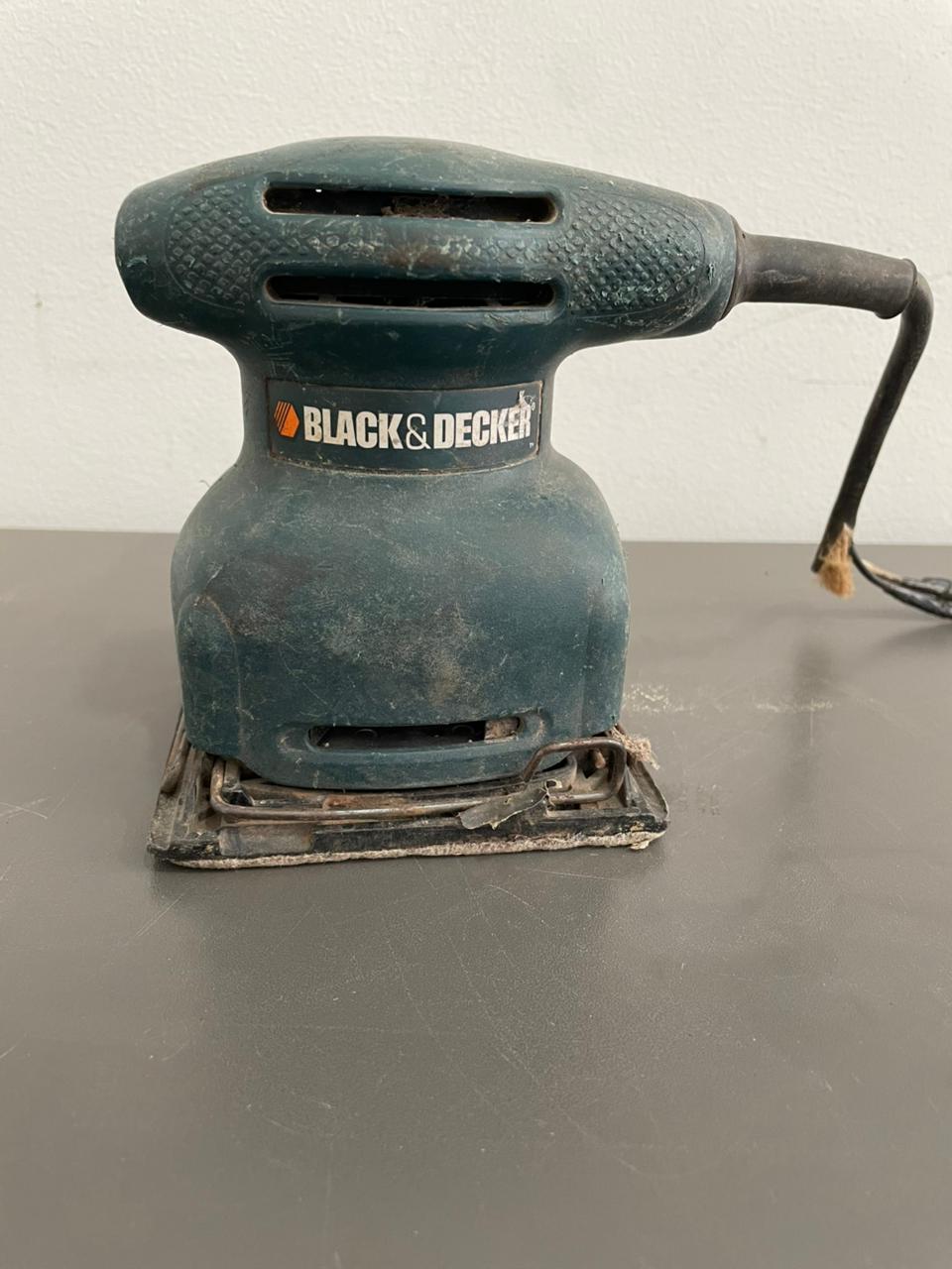 Lijadora Orbital Black+Decker – Usada