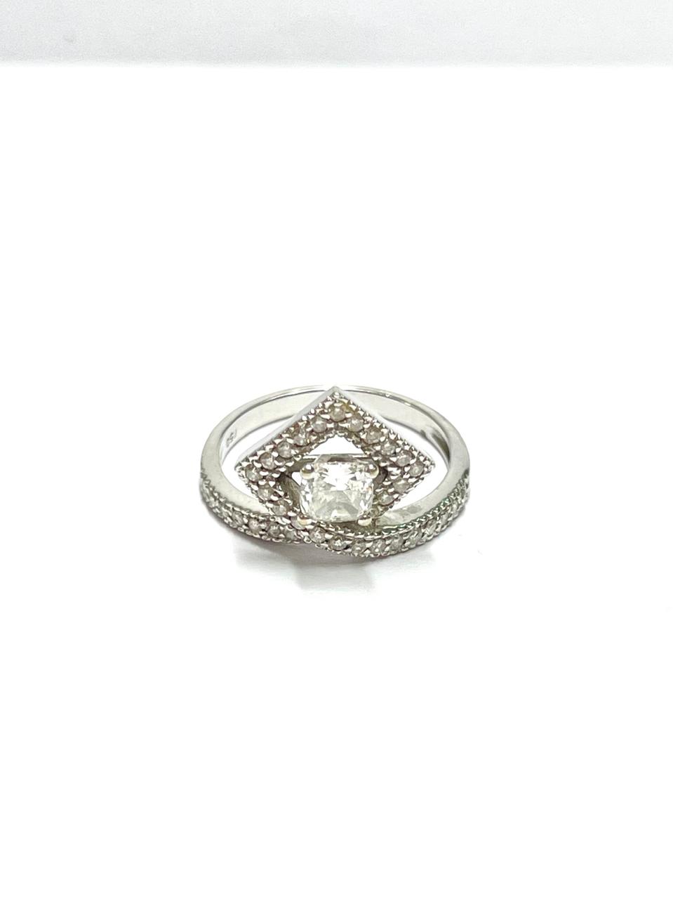 Anillo de Oro Blanco Rombo – 18K | 4gr | #7
