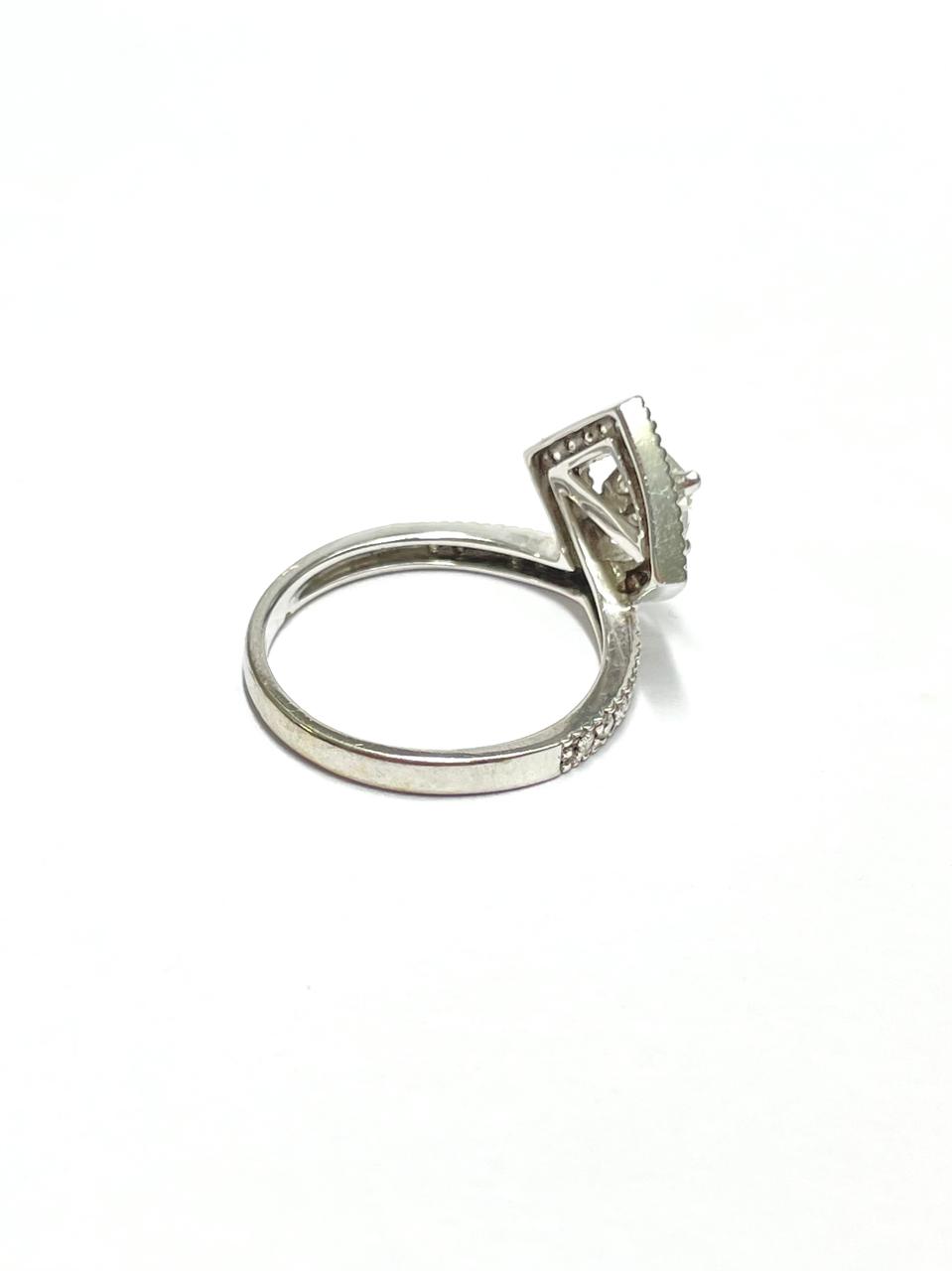Anillo de Oro Blanco Rombo – 18K | 4gr | #7