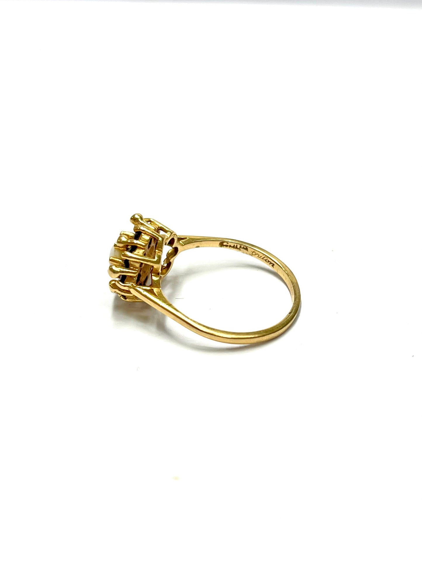 Anillo de Oro con Diseño Floral — 14k | 3.6gr | #8.5