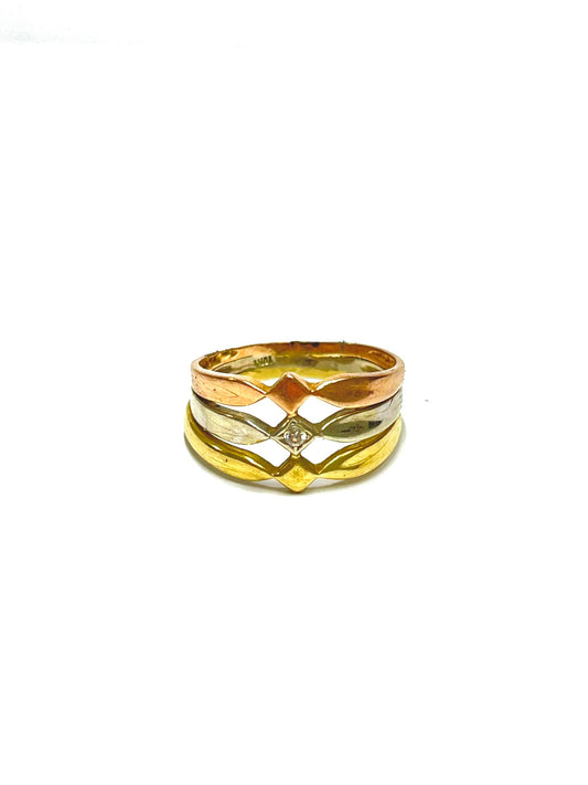 Anillo de Tres Oros con Piedra en el Centro 10k | 3gr | #7.5