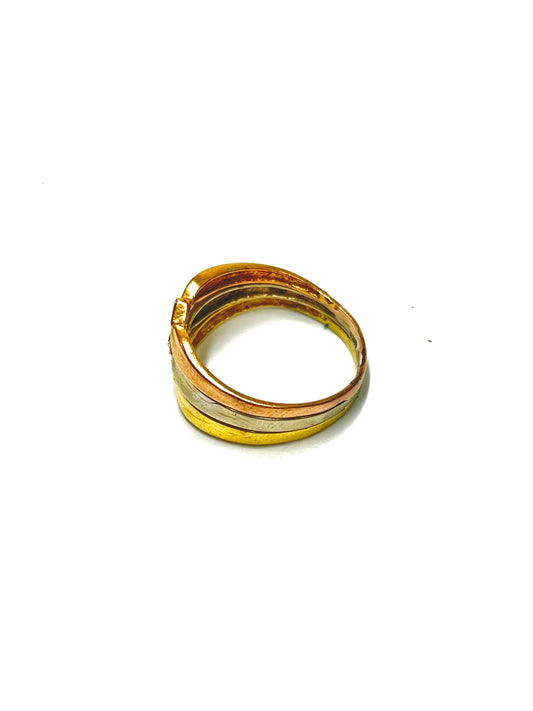 Anillo de Tres Oros con Piedra en el Centro 10k | 3gr | #7.5