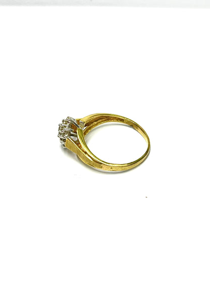 Anillo de Oro con Racimo de Diamantes Simulados — 10k | 2.3gr | #8