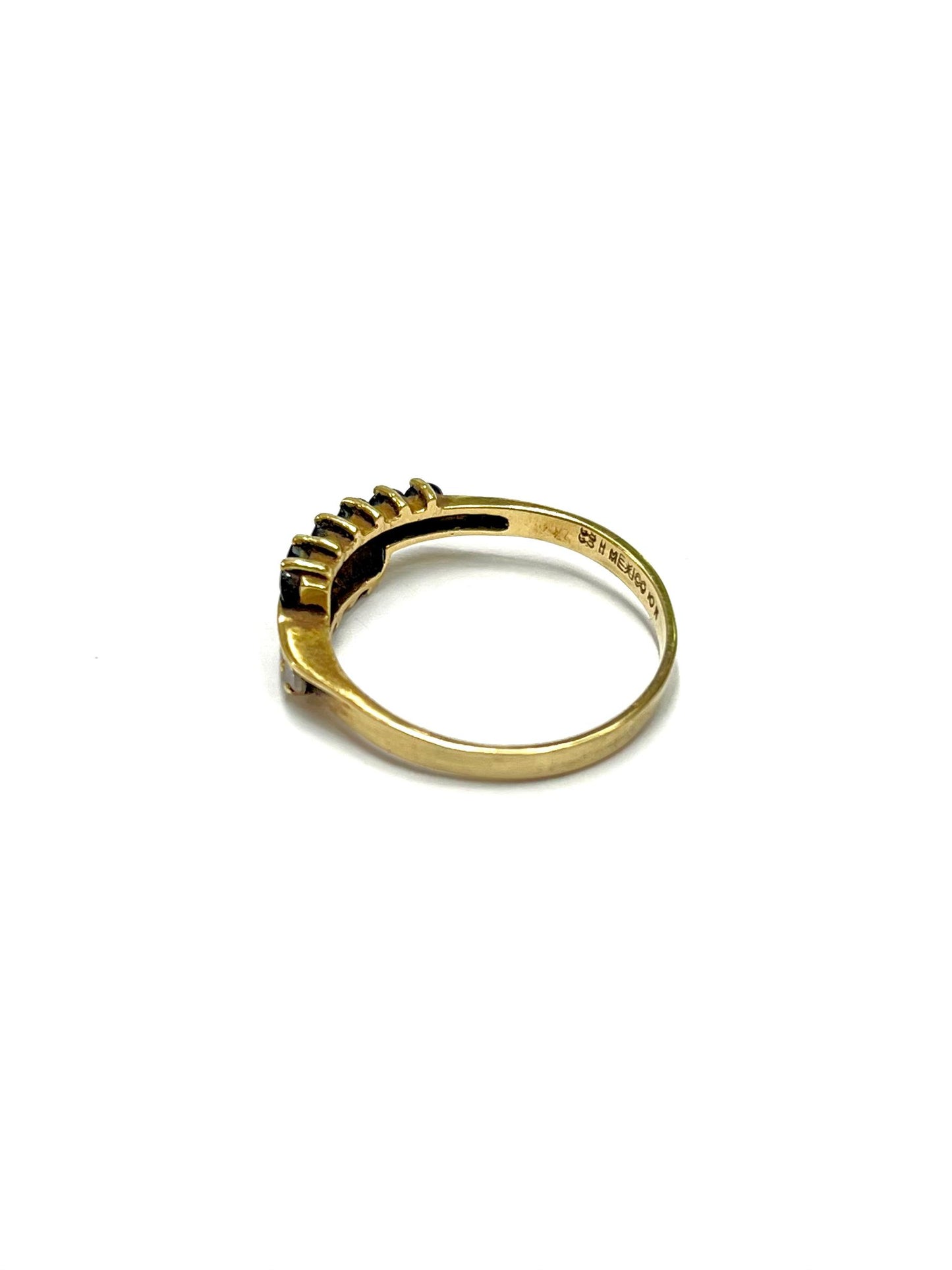 Anillo de Oro con Piedras Negras y Blancas — 10k | 1.8gr | #7.5