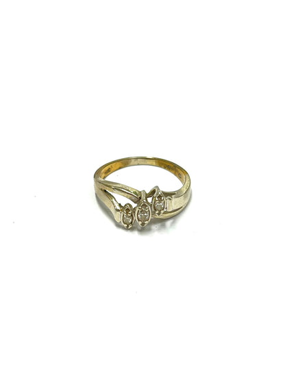 Anillo de Oro Blanco con Piedras — 14k | 2.4gr | #5.5