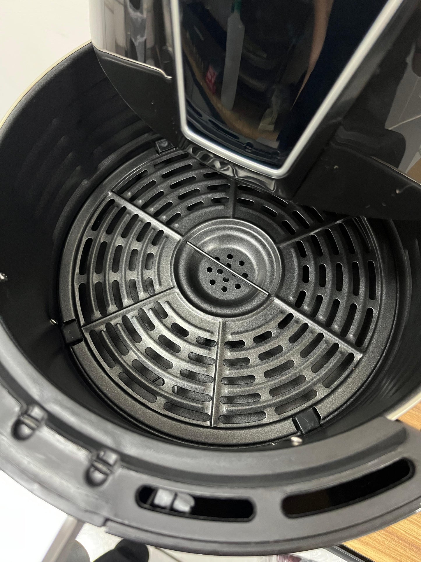 Freidora de Aire Avera 4.5 Litros FE01 Aire Caliente