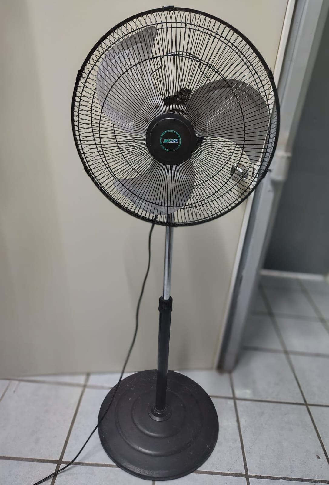 VENTILADOR DE PEDESTAL MY AIR - USADO