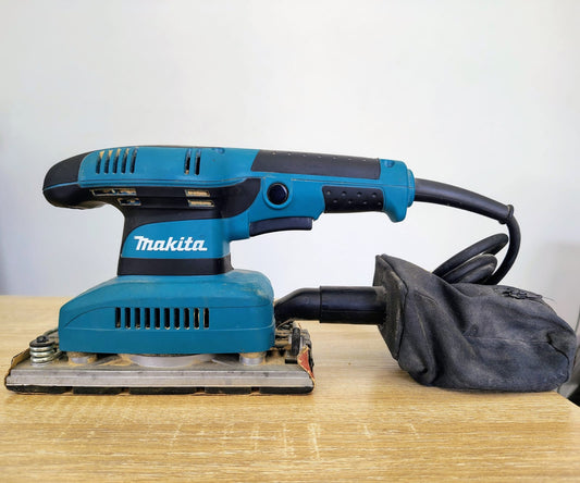 Lijadora Orbital Makita BO3710 – Usada