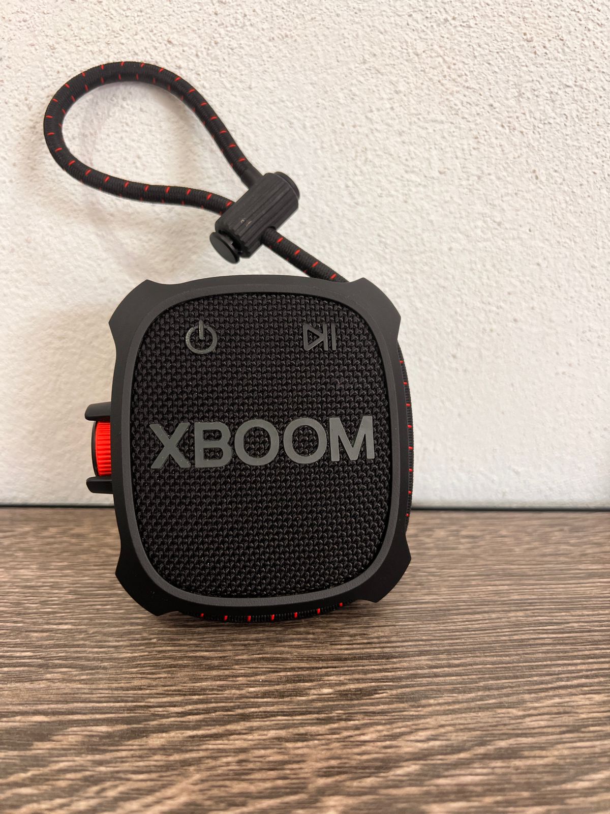 BOCINA XBOOM LG