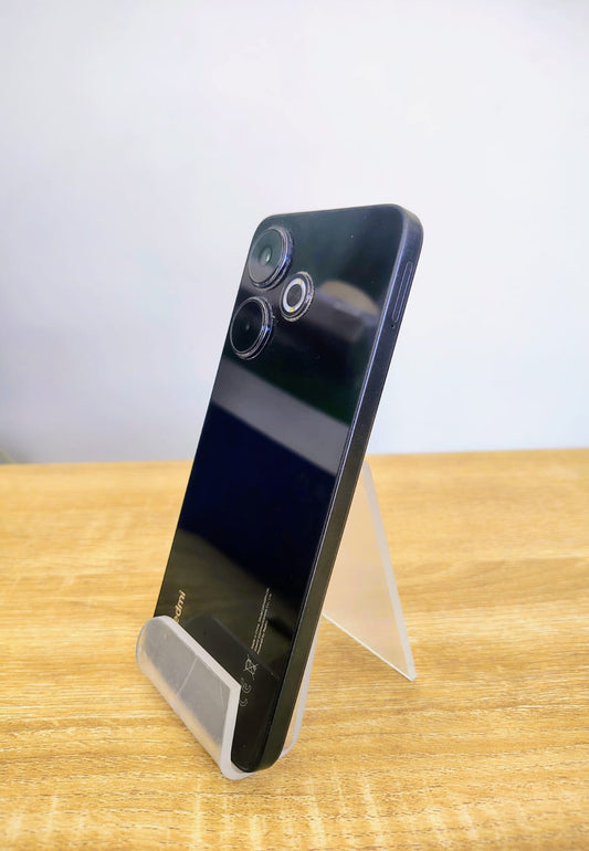 Xiaomi Redmi 13 – 256 GB / 8 GB RAM – Usado