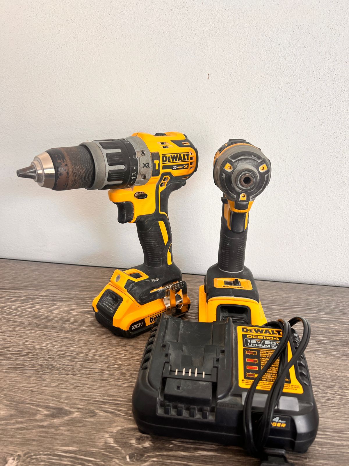 kit de taladros dewalt
