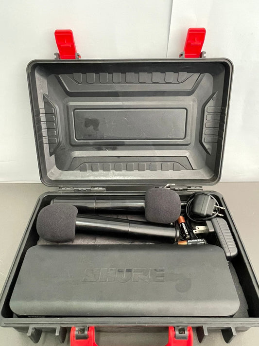 Kit de Micrófonos de Mano Shure – Usado