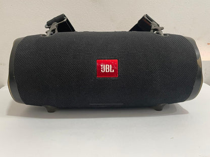 Bocina JBL Xtreme 2- Usada